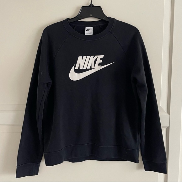 Nike Sportswear Crewneck Sweatshirt 'Essential' in Black Size Large 20589 - Picture 3 of 8